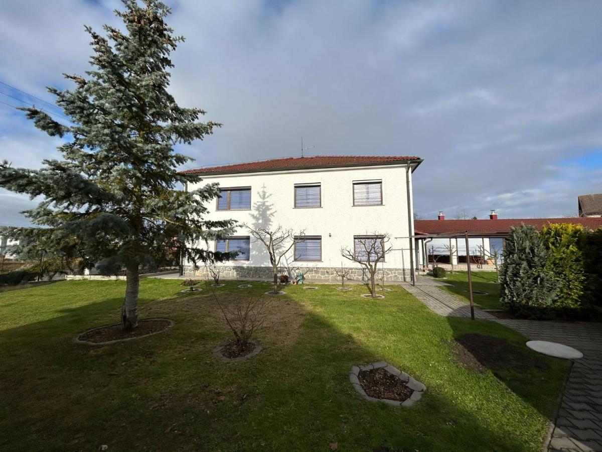 Apartman Pohoda Vsemyslice Exterior photo